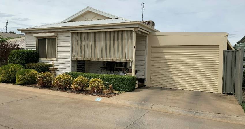 38 Swan Blvd, Moama NSW 2731 3