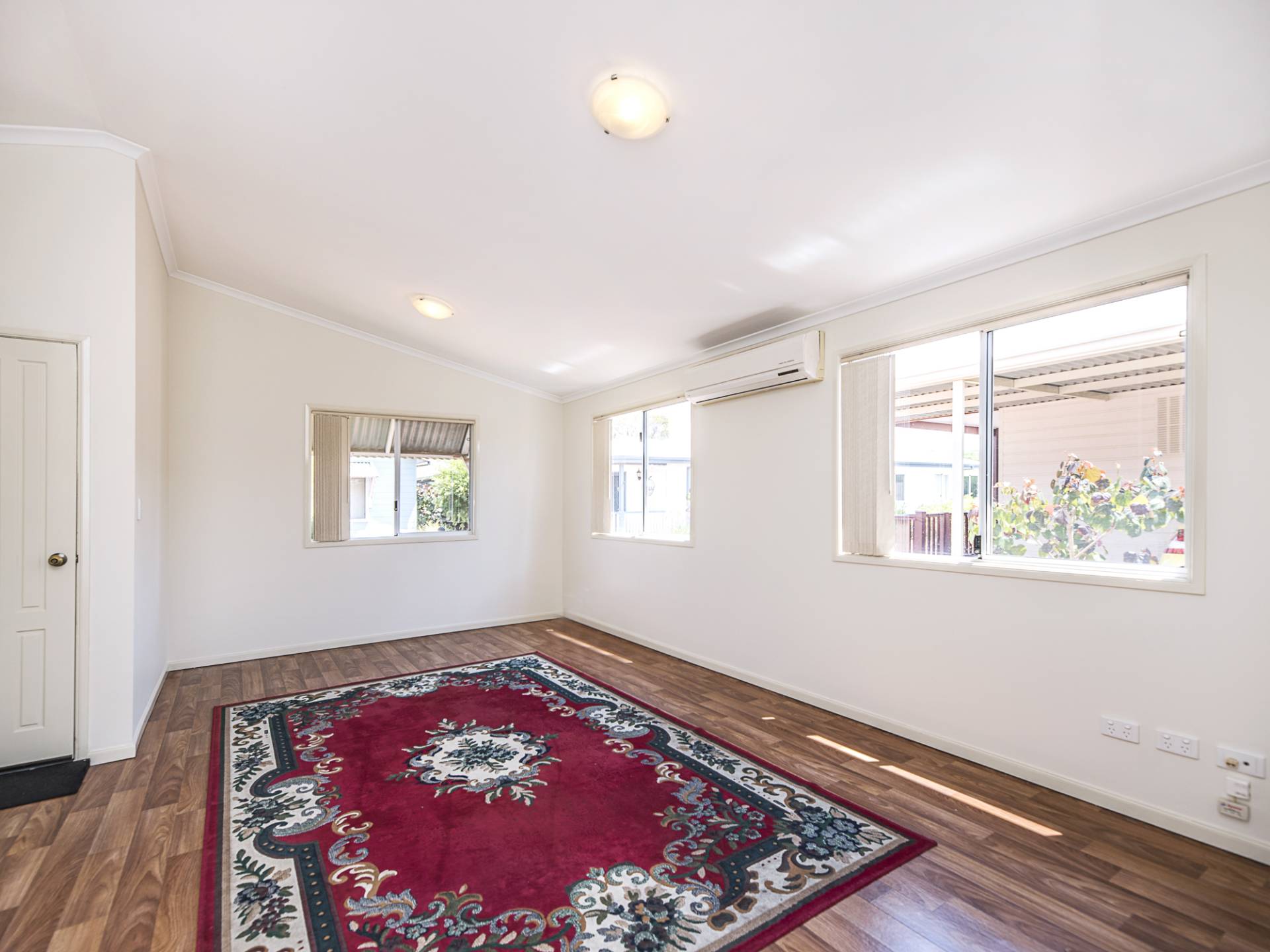 597 Kalamunda Rd, High Wycombe WA -6