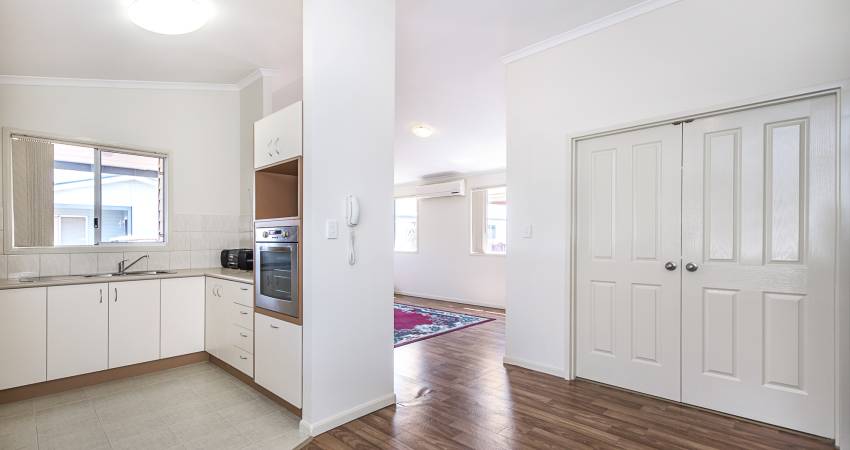 597 Kalamunda Rd, High Wycombe WA -2