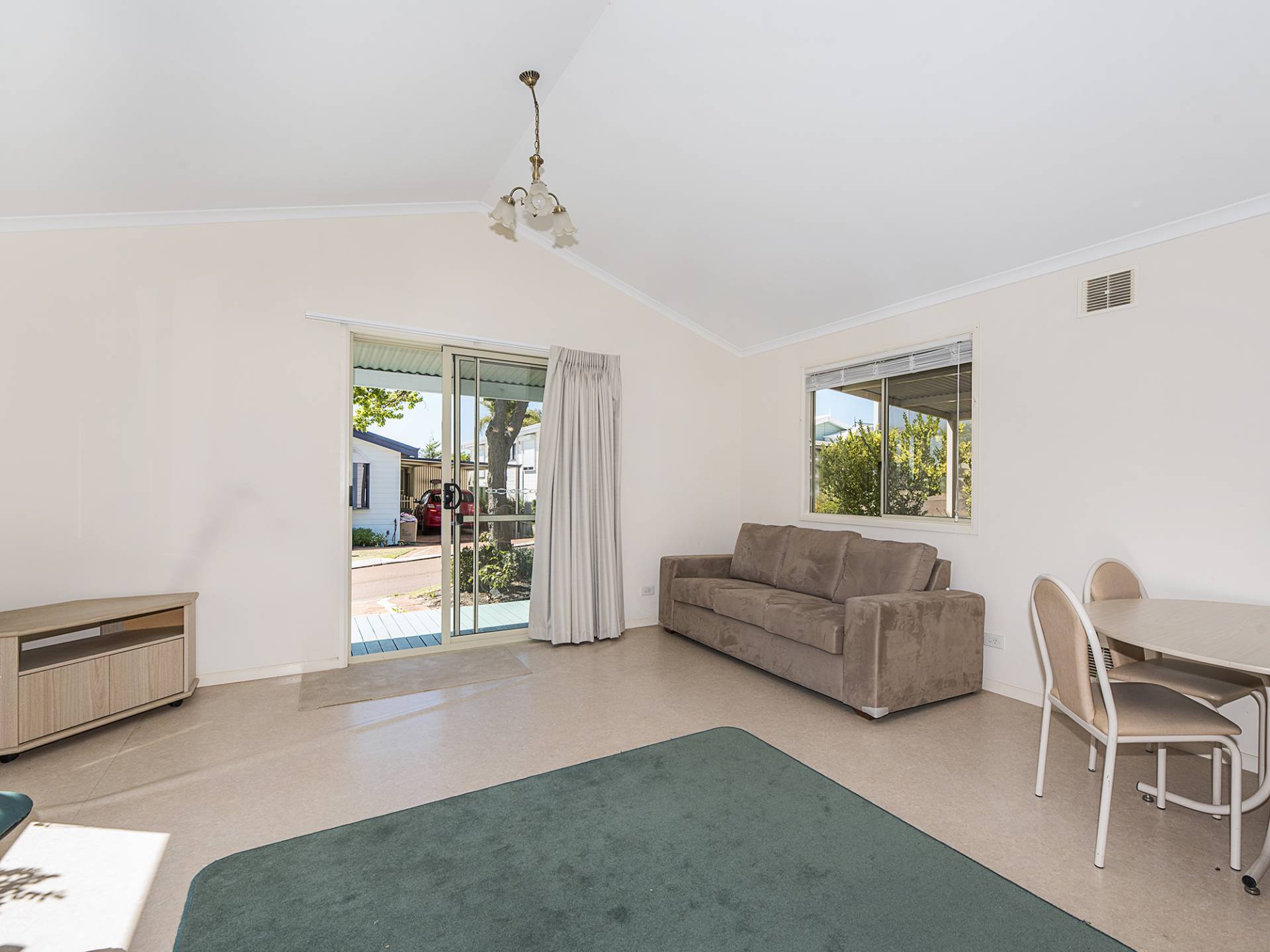 1140 Wanneroo Rd, Ashby-6