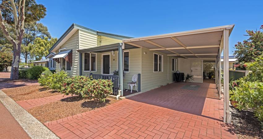 597 Kalamunda Rd, High Wycombe WA -7