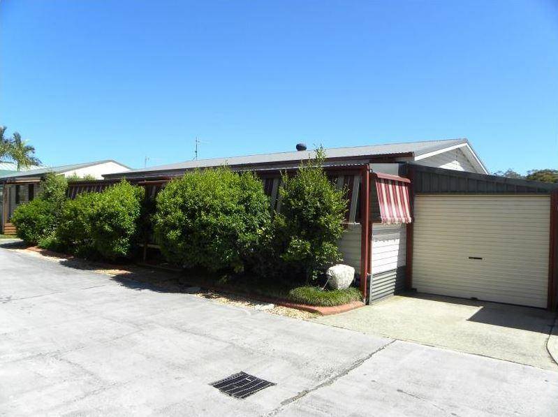 051 The Dunes Sussex Inlet NSW 2540-7