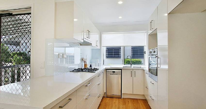 26 Andrew Road, Greenbank QLD 4124-5