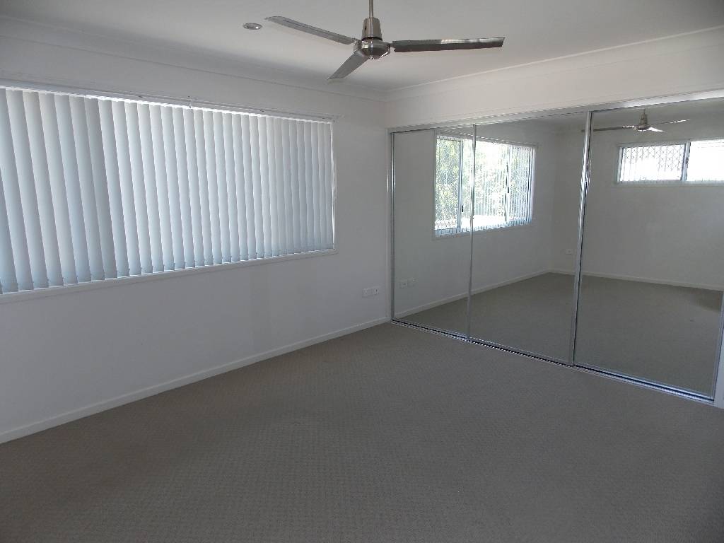 070 Tamarind Place Norman Gardens QLD 4701-4