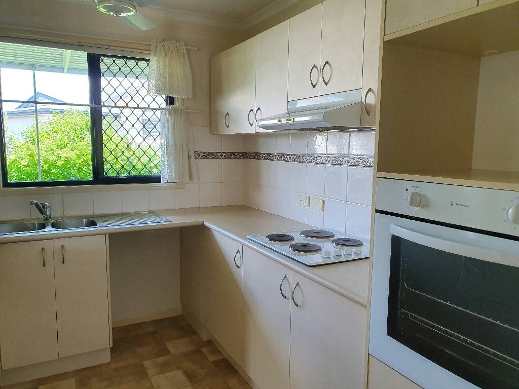 213 Brisbane Terrace, Goodna QLD 4300  2