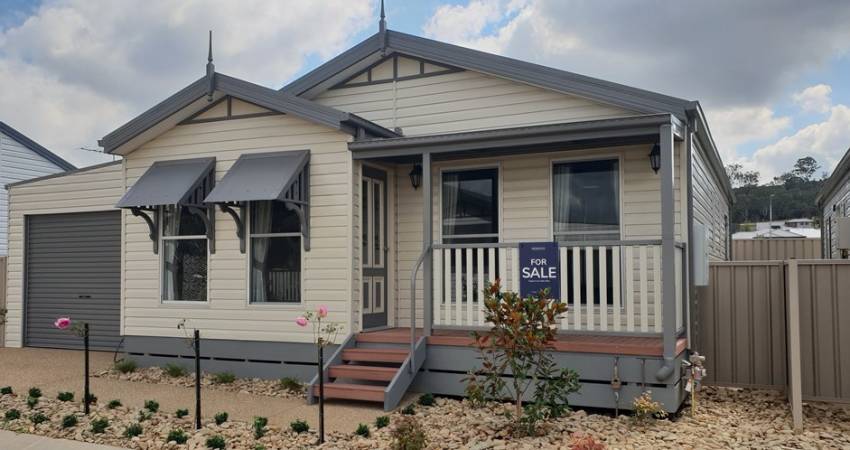 639 Kemp Street, Springdale Heights NSW 2641 7