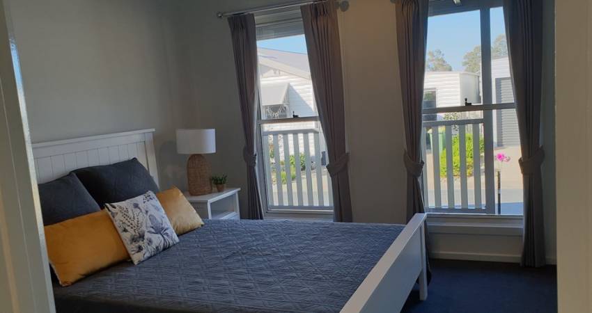 639 Kemp Street, Springdale Heights NSW 2641 5