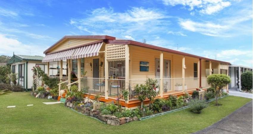 10/2 Evans Road Canton Beach NSW 2263 1