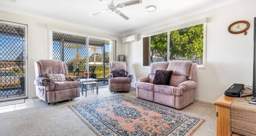 101/2 Saliena Avenue Lake Munmorah, NSW 2259-2