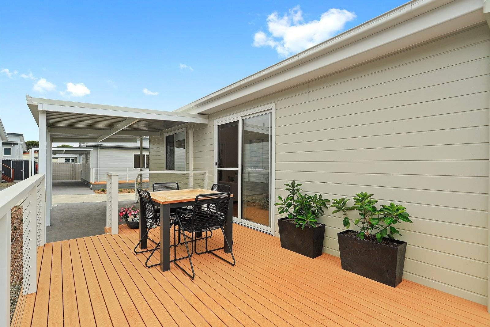 101 Suncoast Ulladulla NSW 2539-7