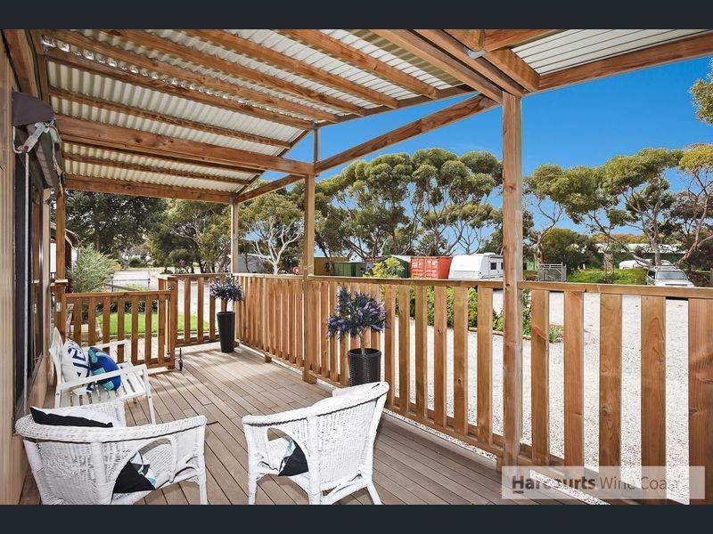 105-22 Tuit Road, Port Willunga, SA 5173 1