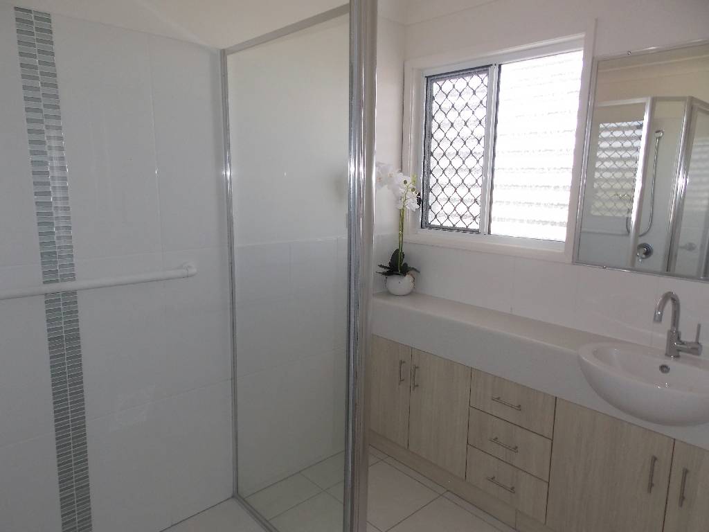 107 Tamarind Place Norman Gardens QLD 4701-3