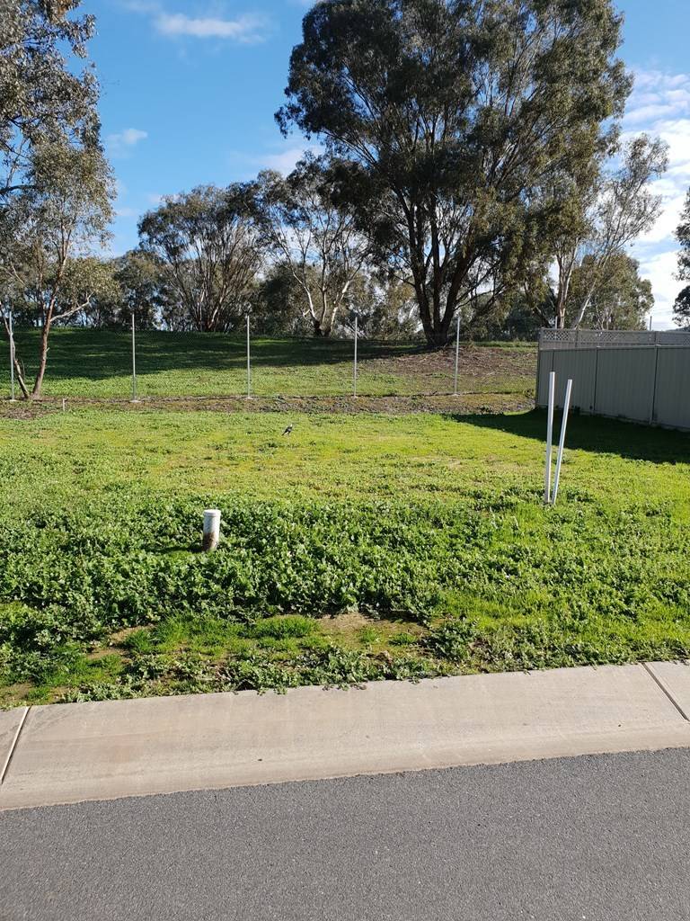 639 Kemp Street, Springdale Heights NSW 2641 3