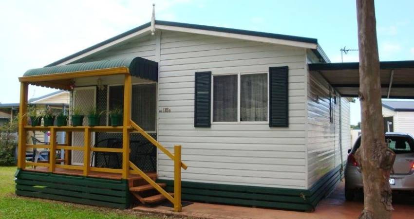 115b/4 Woodrow Pl, Figtree 2