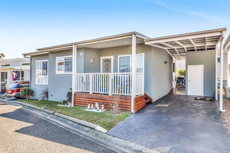 119/2 Macleay Drive Halekulani, NSW 2262-7