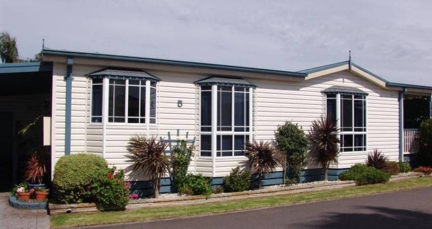 120 Osborne Pde, Warilla 2