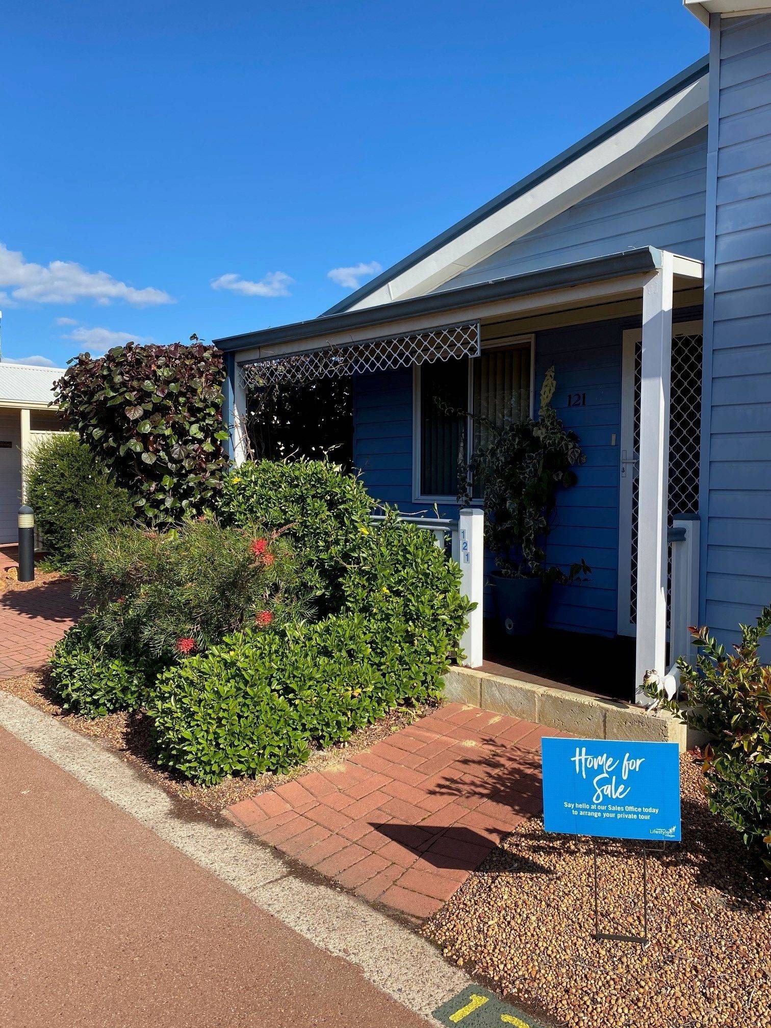 597 Kalamunda Rd, High Wycombe WA 4