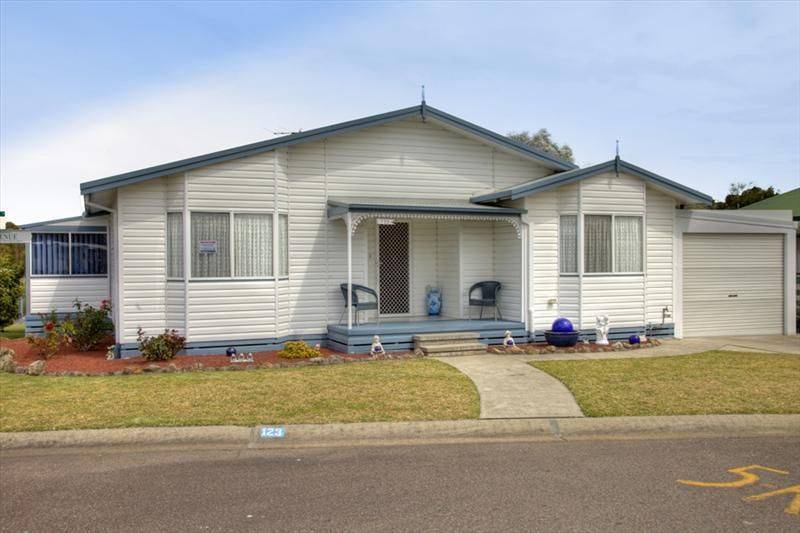 123/81 Kalaroo Road Redhead 2