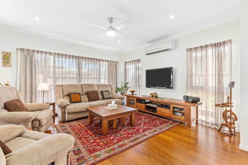 128 Tamarind Place Norman Gardens QLD 4701-5