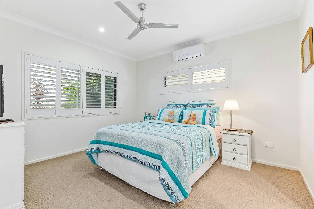 128 Tamarind Place Norman Gardens QLD 4701-4