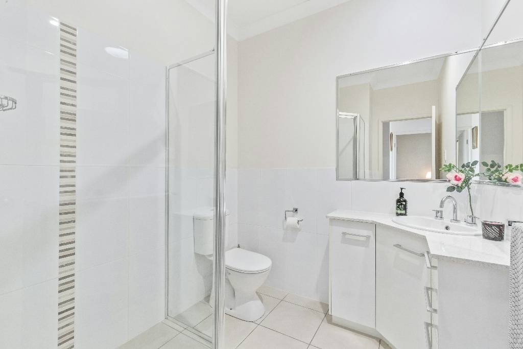 128 Tamarind Place Norman Gardens QLD 4701-3