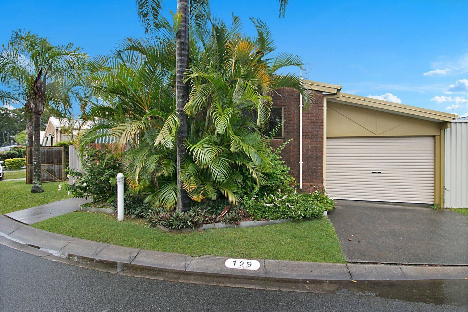 129/325 Reedy Creek Road Burleigh Waters QLD 4220 1