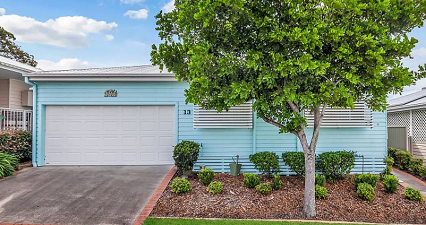 13/2 Saliena Avenue Lake Munmorah, NSW 2259-7