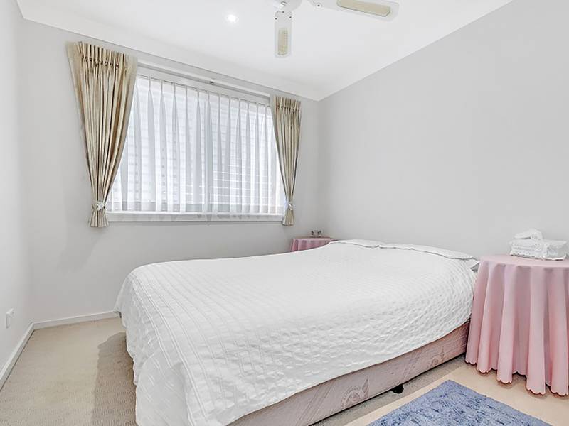 13/2 Saliena Avenue Lake Munmorah, NSW 2259-3