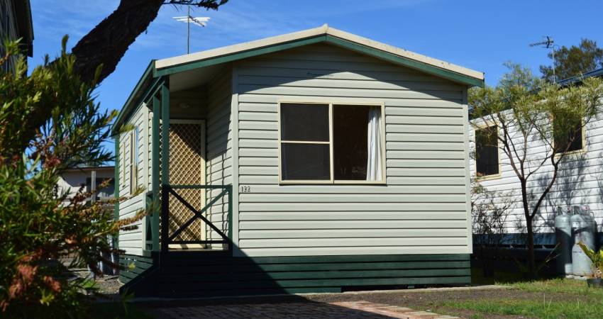 132-4 Woodrow Place Figtree NSW 2525-1