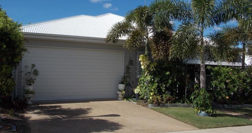 135 Tamarind Place Norman Gardens QLD 4701-7