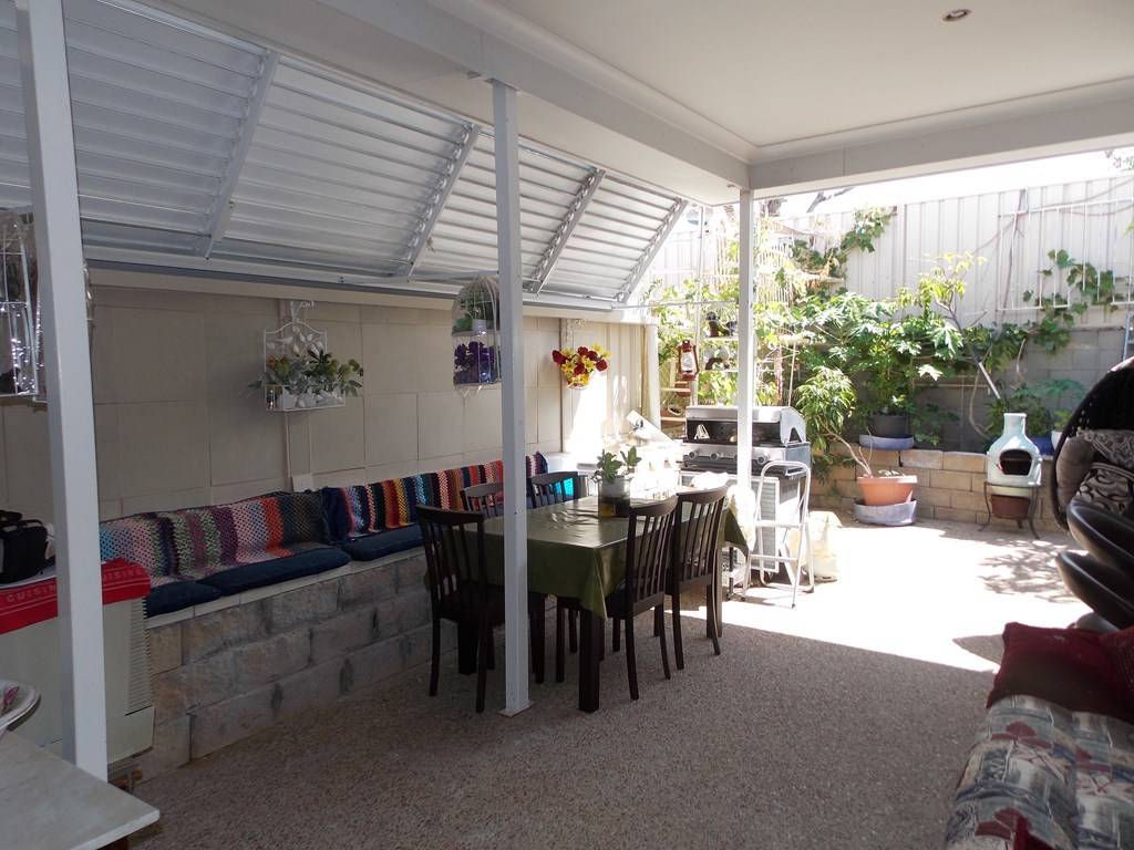 135 Tamarind Place Norman Gardens QLD 4701-4