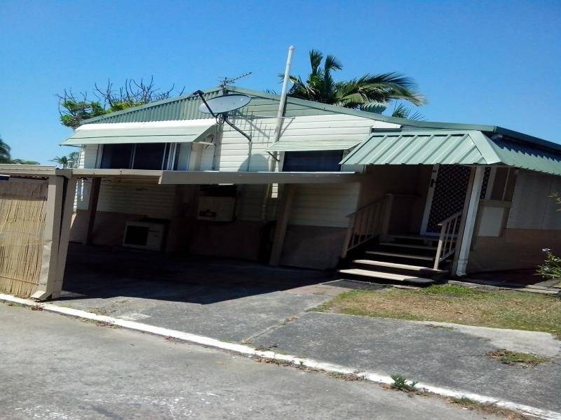 136-2200 Gold Coast Hwy, Miami, Qld 4220-1