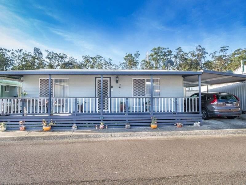 13 Seventh Avenue Broadlands Estate, Green Point, NSW 2251 1