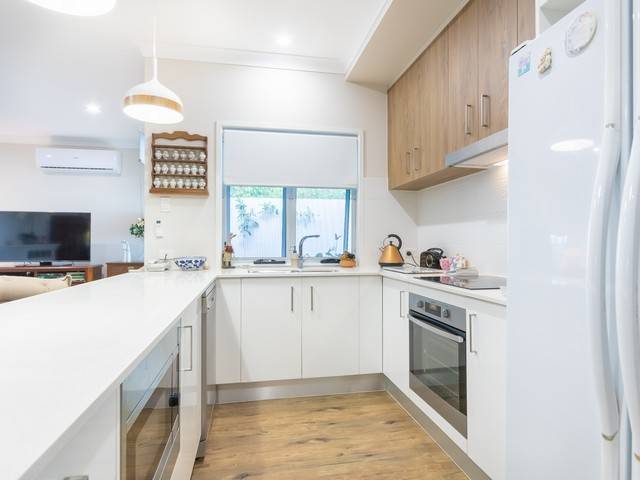 14/2 Spinnaker Drive, Sandstone Point, QLD 4511 4