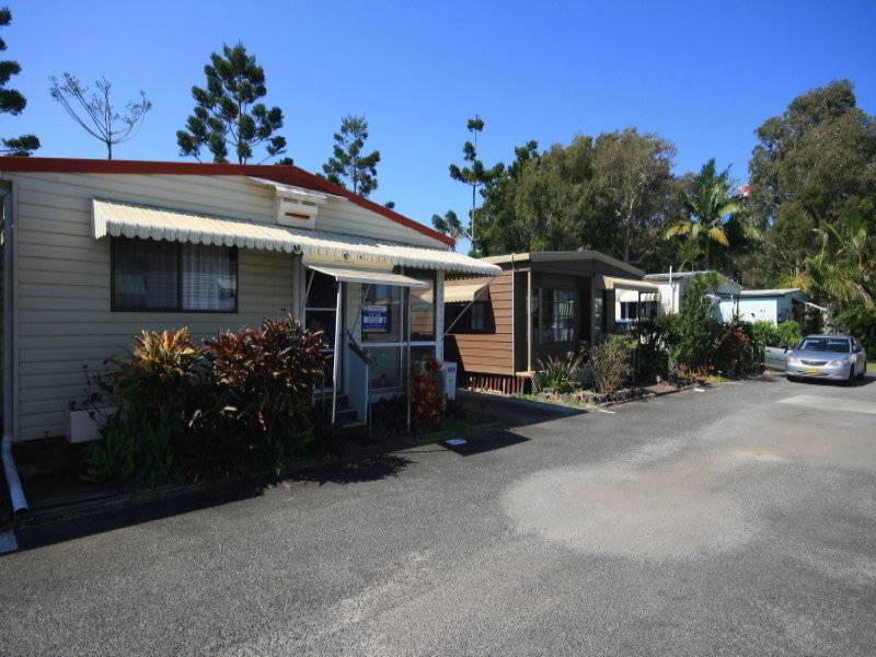 144-145 Kennedy Drive, Tweed Heads, NSW 2485-1