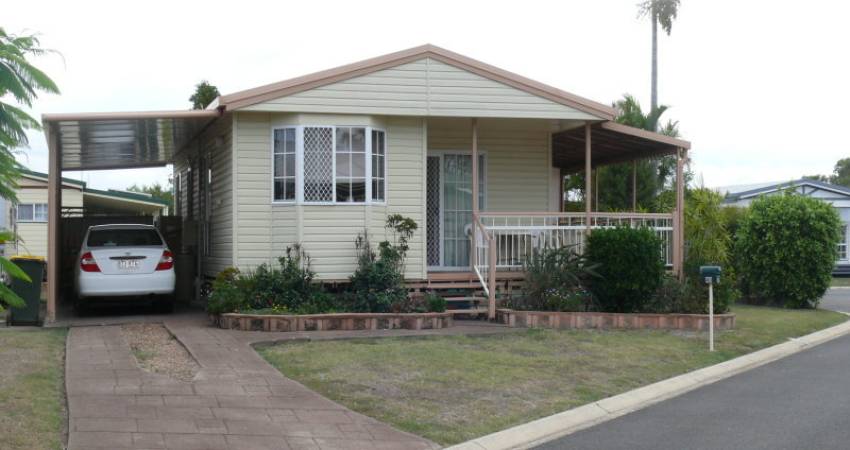 14 Ibis Boulevarde, Eli Waters 2