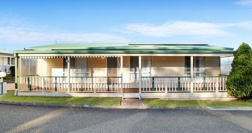 151/25 Mulloway Road, Chain Valley Bay 2