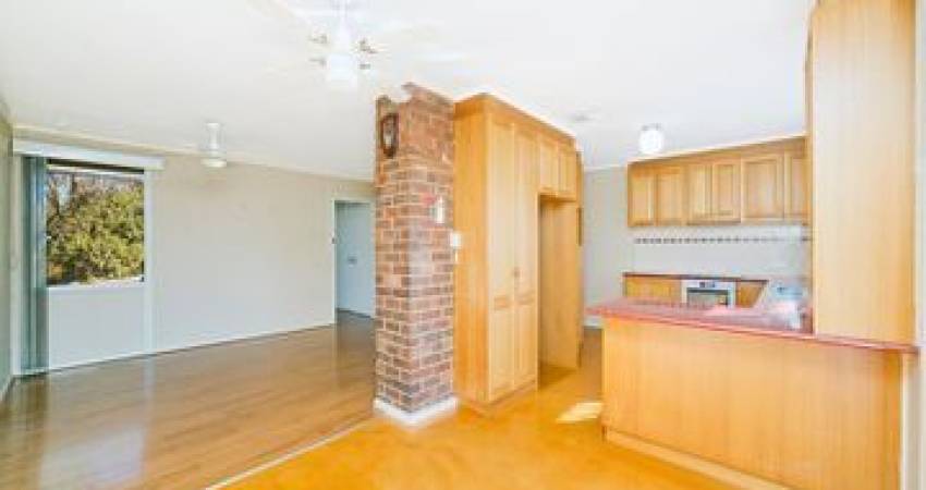 154 Goyder Street, Narrabundah, ACT 2604 1