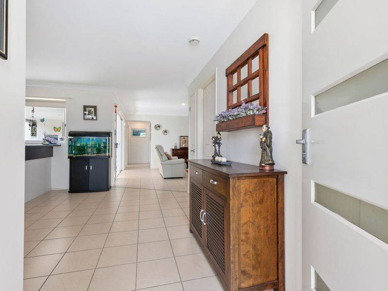 42 Meridan Way, CALOUNDRA, QLD 4551 6