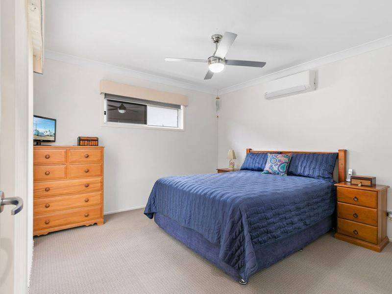 42 Meridan Way, CALOUNDRA, QLD 4551 1