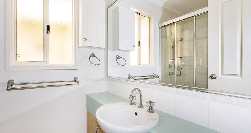 597 Kalamunda Rd, High Wycombe WA -4