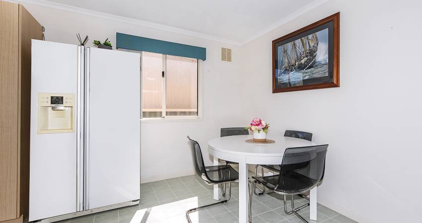597 Kalamunda Rd, High Wycombe WA -7