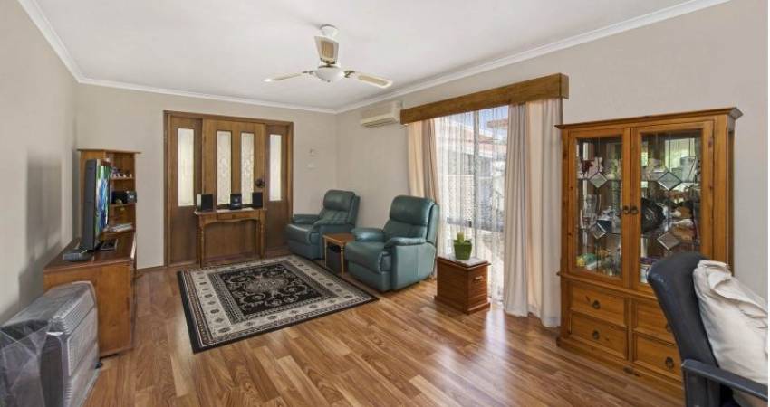 17/2 Evans RdCanton Beach NSW 2263 2