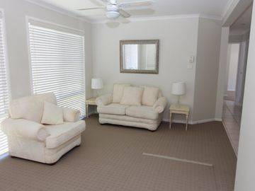 17 Seventh Avenue, Broadlands Estate, Green Point 1