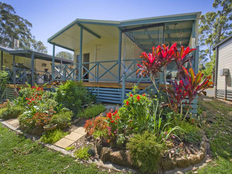 18/257 Pine Creek Way, Bonville, NSW 2450 2