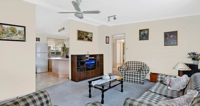 183/2 Evans Road, Canton Beach 1