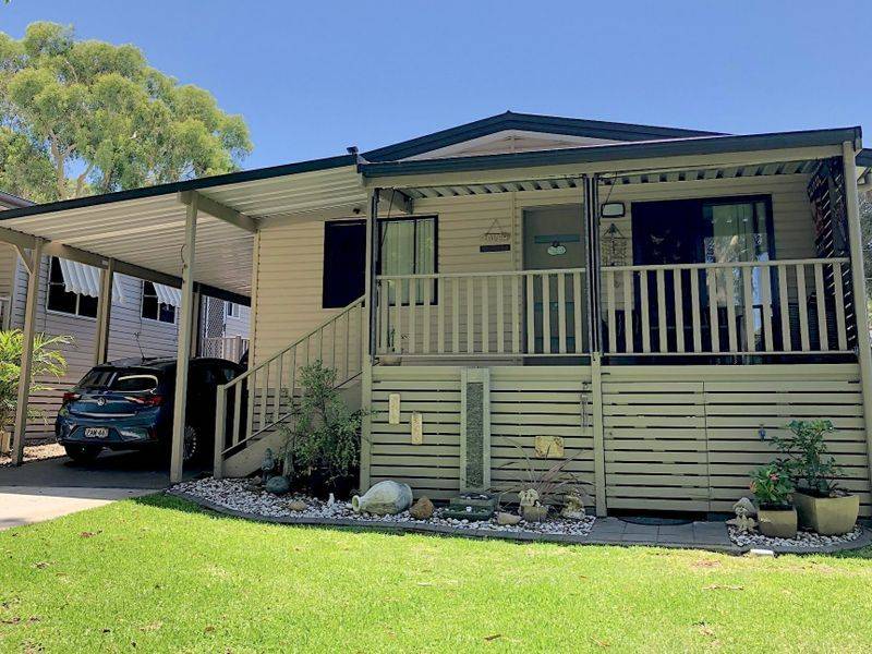 196/186 Sunrise Avenue, Halekulani, NSW 2262  1