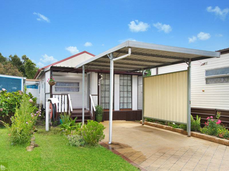 198/4 Woodrow PlFigtree NSW 2525, Australia-1
