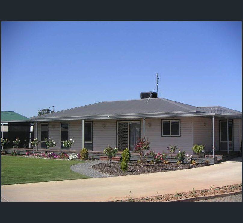 1 Cobb Haven, Cobb Highway, Moama, NSW 2731 2
