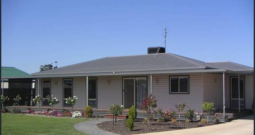 1 Cobb Haven, Cobb Highway, Moama, NSW 2731 2